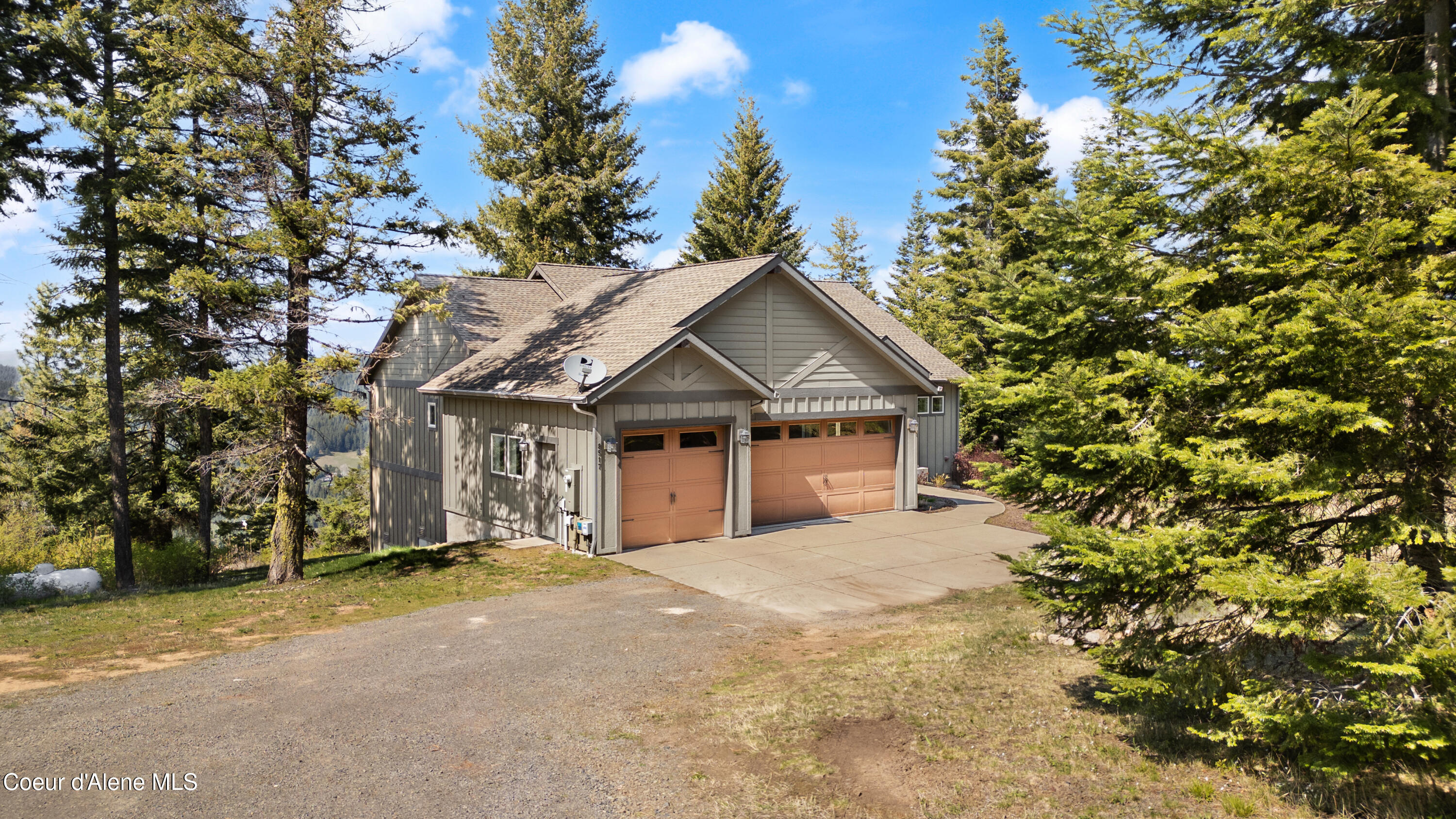 8517 West Eagle Ridge Road Coeur D'Alene, ID 83814 - Photo 3 of 37 8517WEagleRidgeRoad-EXTERIOR (9)