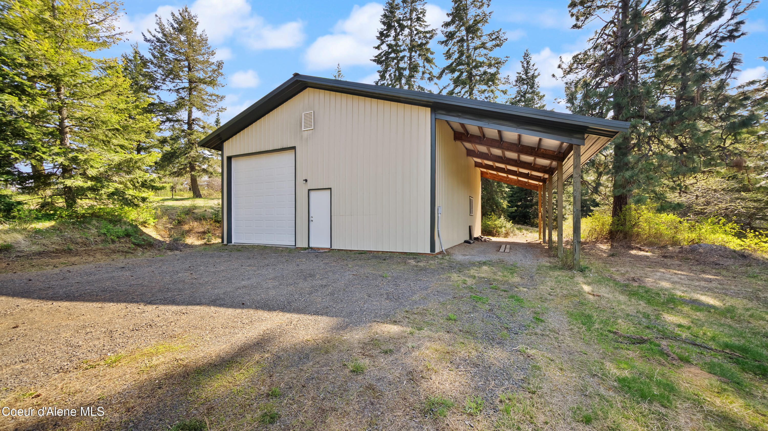 8517 West Eagle Ridge Road Coeur D'Alene, ID 83814 - Photo 33 of 37 8517WEagleRidgeRoad-EXTERIOR SHOP (17)