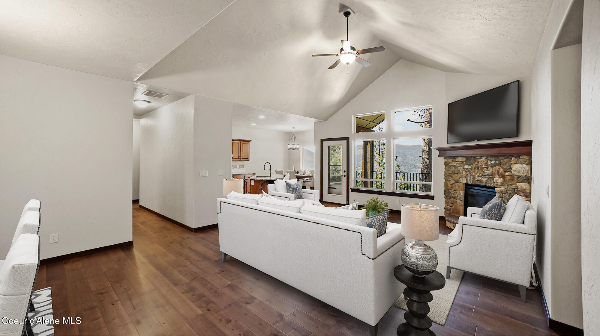 8517 West Eagle Ridge Road Coeur D'Alene, ID 83814 - Photo 4 of 37 STAGED