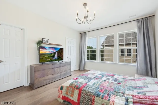 $899,000 | 36 Cortland Court, Livingston, NJ 07039