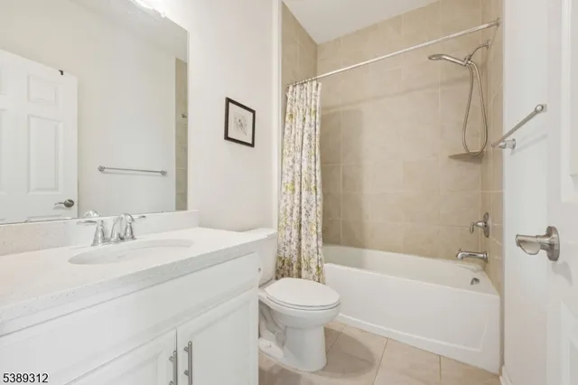 $899,000 | 36 Cortland Court, Livingston, NJ 07039