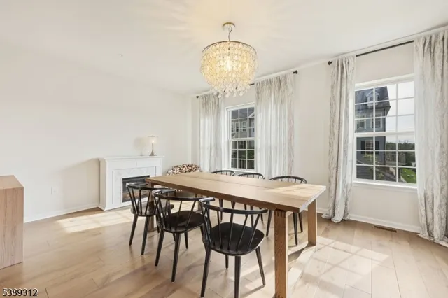 $899,000 | 36 Cortland Court, Livingston, NJ 07039