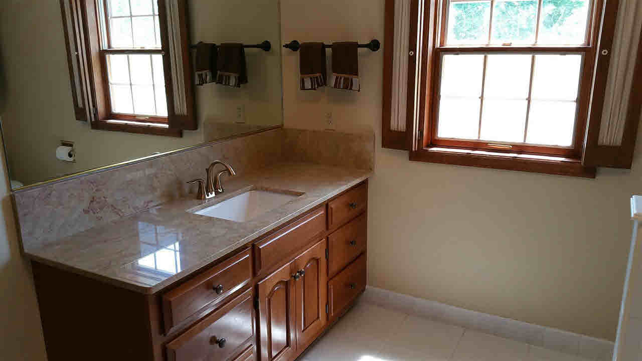 6415 James Road Bettendorf, IA 52722 - Photo 18 of 24 Gallery Image 18