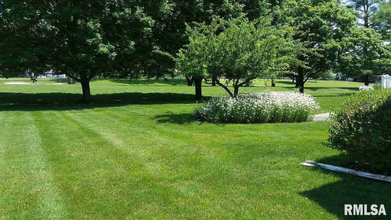 6415 James Road Bettendorf, IA 52722 - Photo 22 of 24 Gallery Image 22