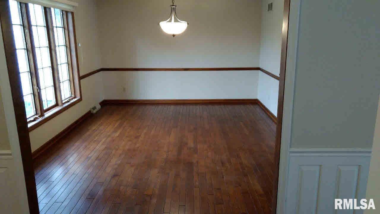 6415 James Road Bettendorf, IA 52722 - Photo 24 of 24 Gallery Image 24