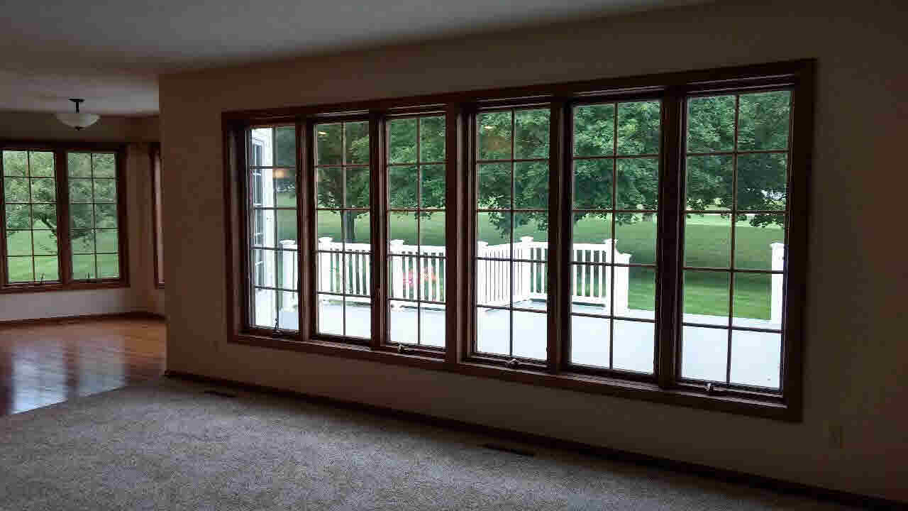6415 James Road Bettendorf, IA 52722 - Photo 8 of 24 Gallery Image 8