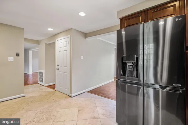 $880,000 | 6110 Green Cap Place, Fairfax, VA 22030