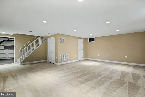 $880,000 | 6110 Green Cap Place, Fairfax, VA 22030