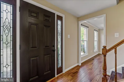 $880,000 | 6110 Green Cap Place, Fairfax, VA 22030