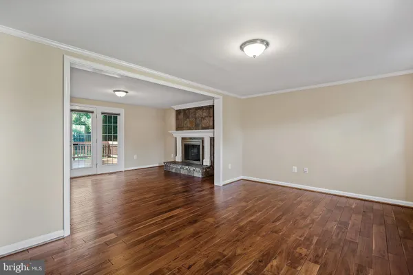 $880,000 | 6110 Green Cap Place, Fairfax, VA 22030