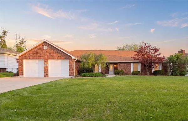 $290,000 | 1412 Northfield Park Boulevard, Warrensburg, MO 64093