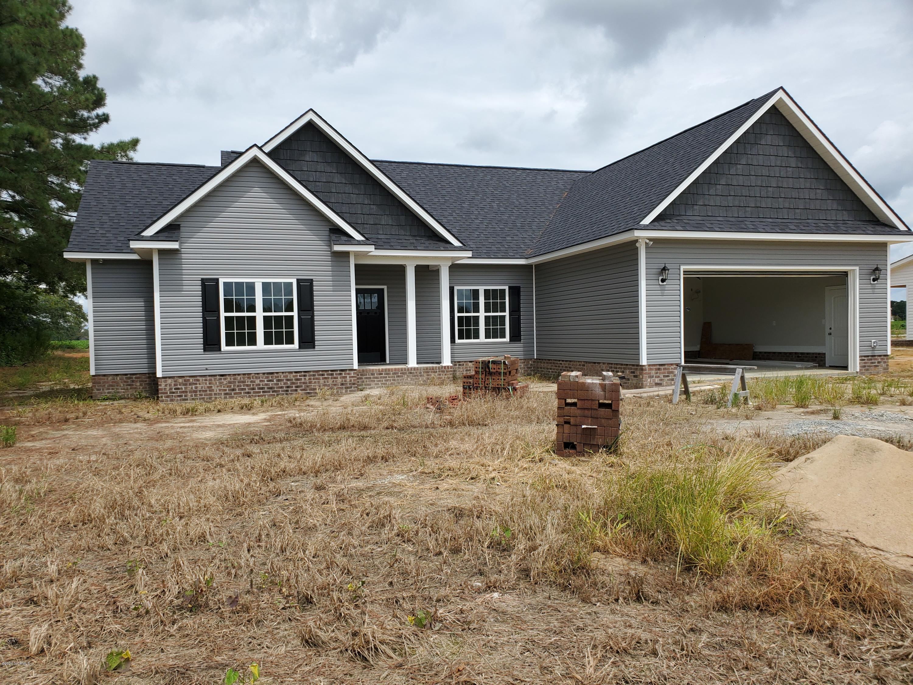 210 High House Road Clinton, NC 28328 - Photo 1 of 13 20200821_133225
