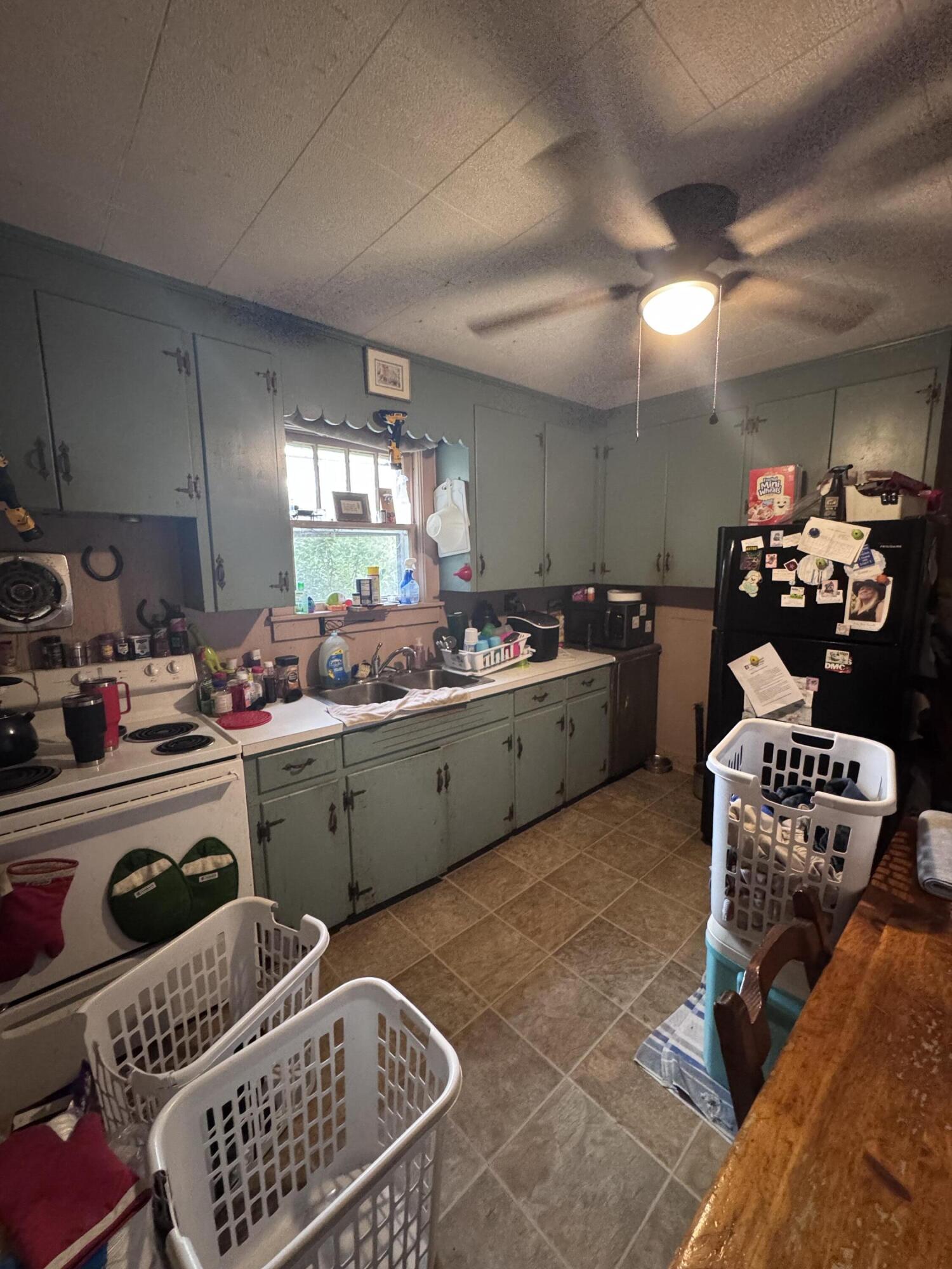 808 1st Street West Hampton, SC 29924 - Photo 5 of 21 IMG_1529