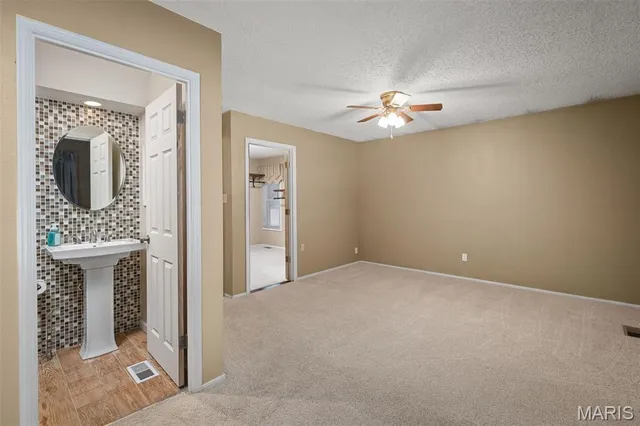 $299,900 | 4325 Tanglebrook Drive, Florissant, MO 63033