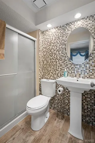 $299,900 | 4325 Tanglebrook Drive, Florissant, MO 63033