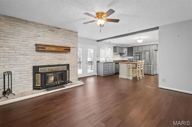 $299,900 | 4325 Tanglebrook Drive, Florissant, MO 63033