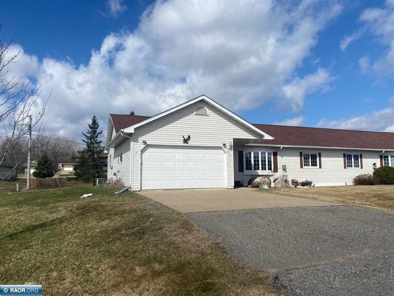 203 Jefferson Street Buhl, MN 55713 - Photo 2 of 21