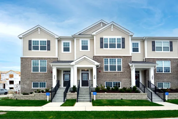 $3,500 | 309 Timberleaf Circle, Roselle, IL 60172