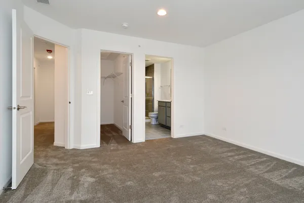 $3,500 | 309 Timberleaf Circle, Roselle, IL 60172