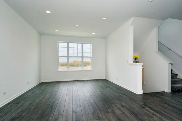 $3,500 | 309 Timberleaf Circle, Roselle, IL 60172