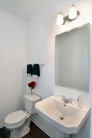 $3,500 | 309 Timberleaf Circle, Roselle, IL 60172