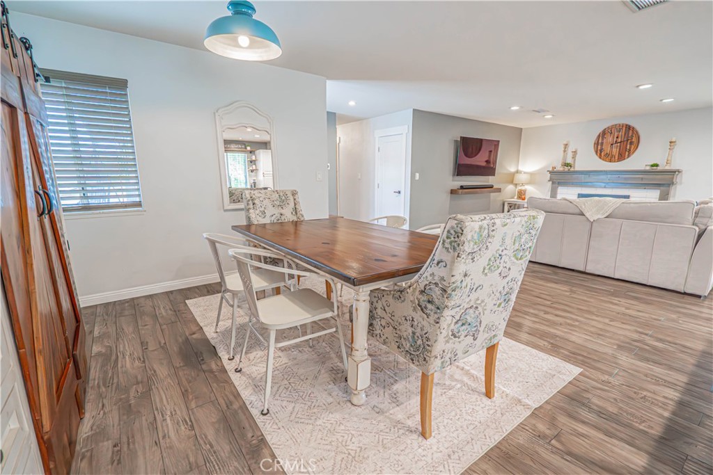 604 North Hudspeth Avenue Simi Valley, CA 93065 - Photo 14 of 60