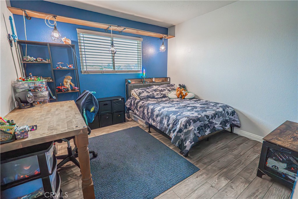 604 North Hudspeth Avenue Simi Valley, CA 93065 - Photo 19 of 60