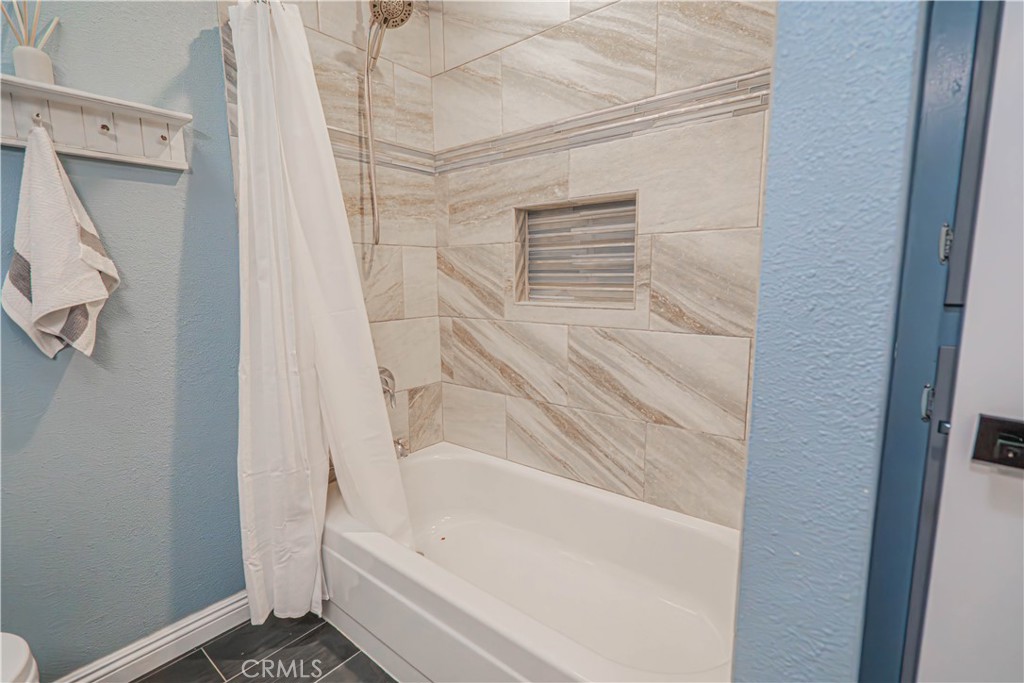 604 North Hudspeth Avenue Simi Valley, CA 93065 - Photo 22 of 60