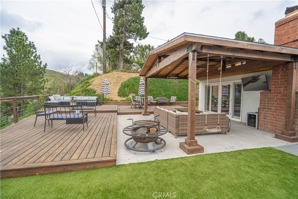 604 North Hudspeth Avenue Simi Valley, CA 93065 - Photo 42 of 60