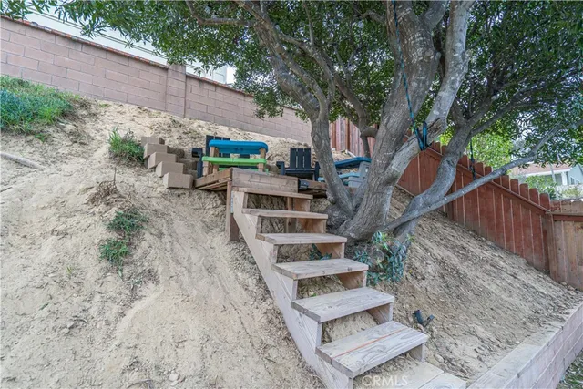 $999,000 | 604 North Hudspeth Avenue, Simi Valley, CA 93065