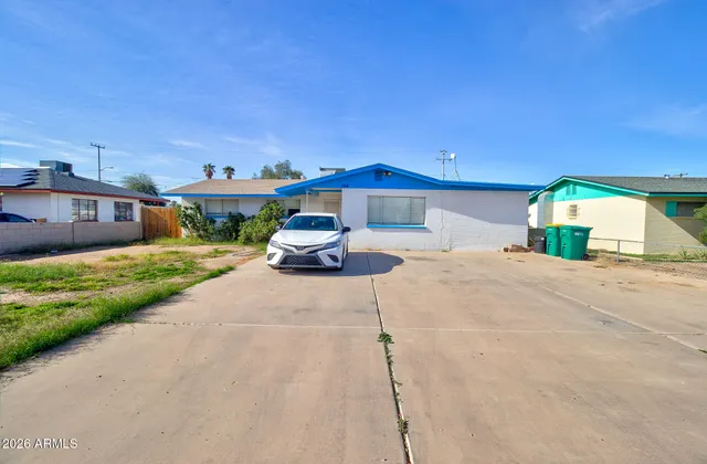$275,000 | 1114 North La Siesta Drive, Eloy, AZ 85131