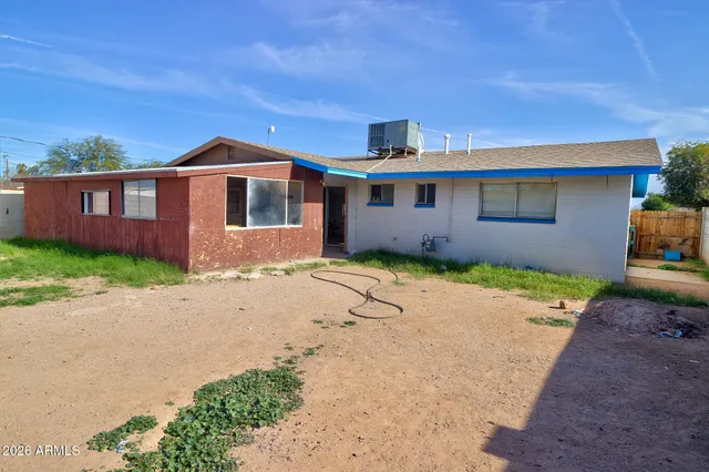 $275,000 | 1114 North La Siesta Drive, Eloy, AZ 85131