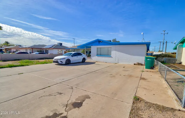 $275,000 | 1114 North La Siesta Drive, Eloy, AZ 85131