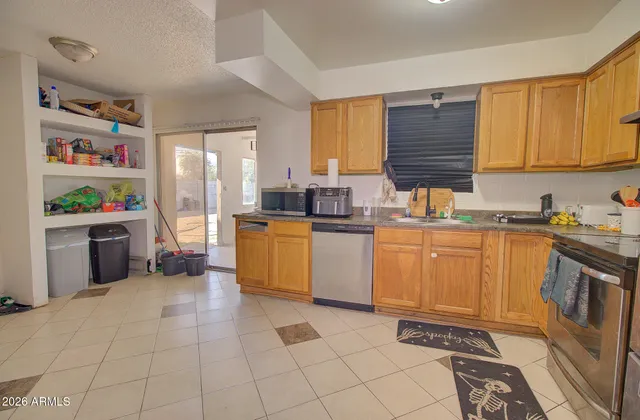 $275,000 | 1114 North La Siesta Drive, Eloy, AZ 85131