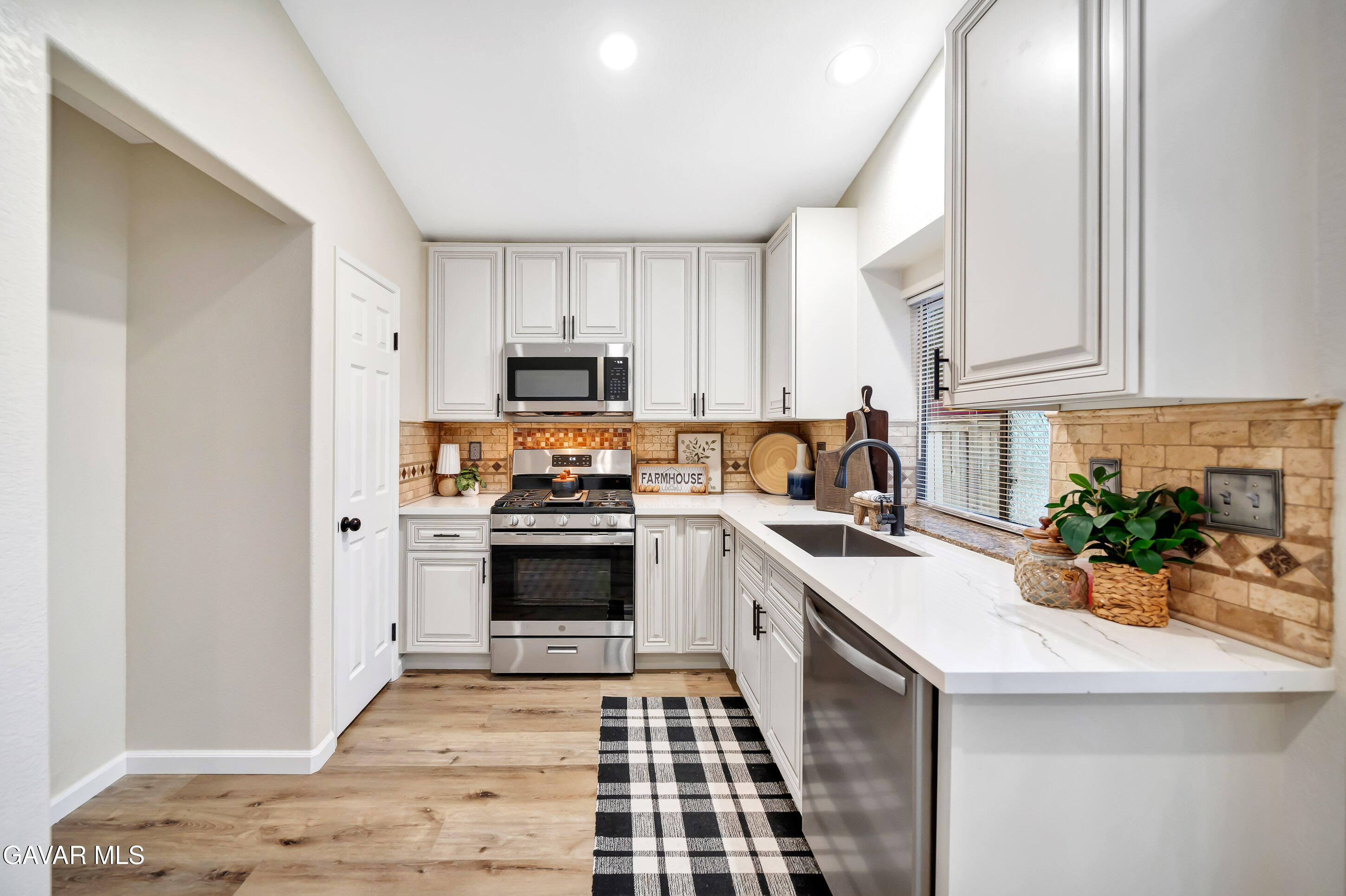 36634 Sulphur Springs Road Palmdale, CA 93552 - Photo 19 of 56 SkyFilm_ 18