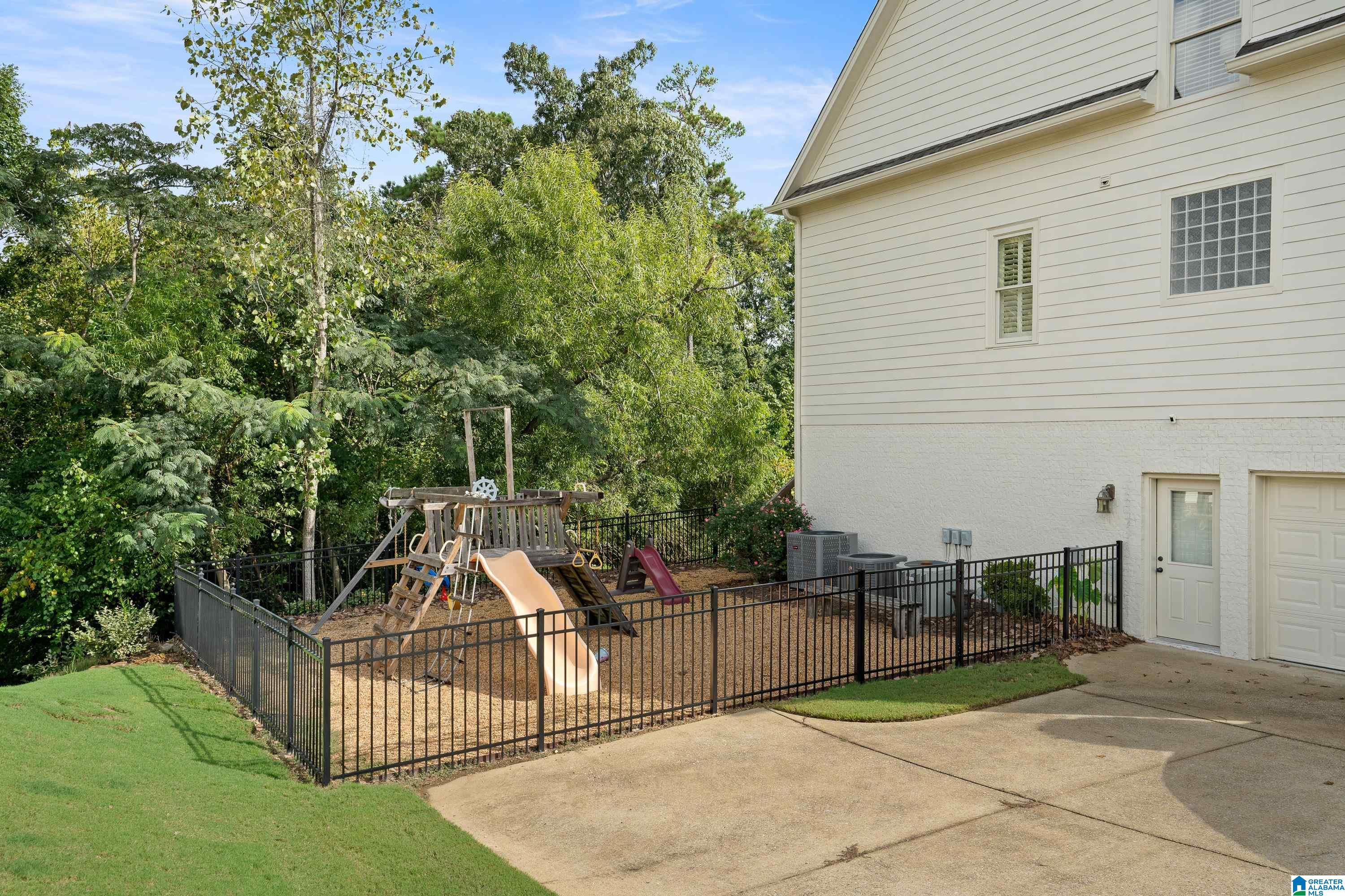 507 Greenbrier Way Hoover, AL 35244 - Photo 58 of 65
