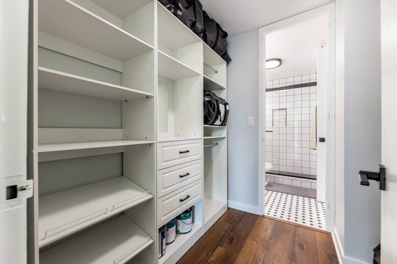 1 East Scott Street, Unit 2004 Chicago, IL 60610 - Photo 15 of 21