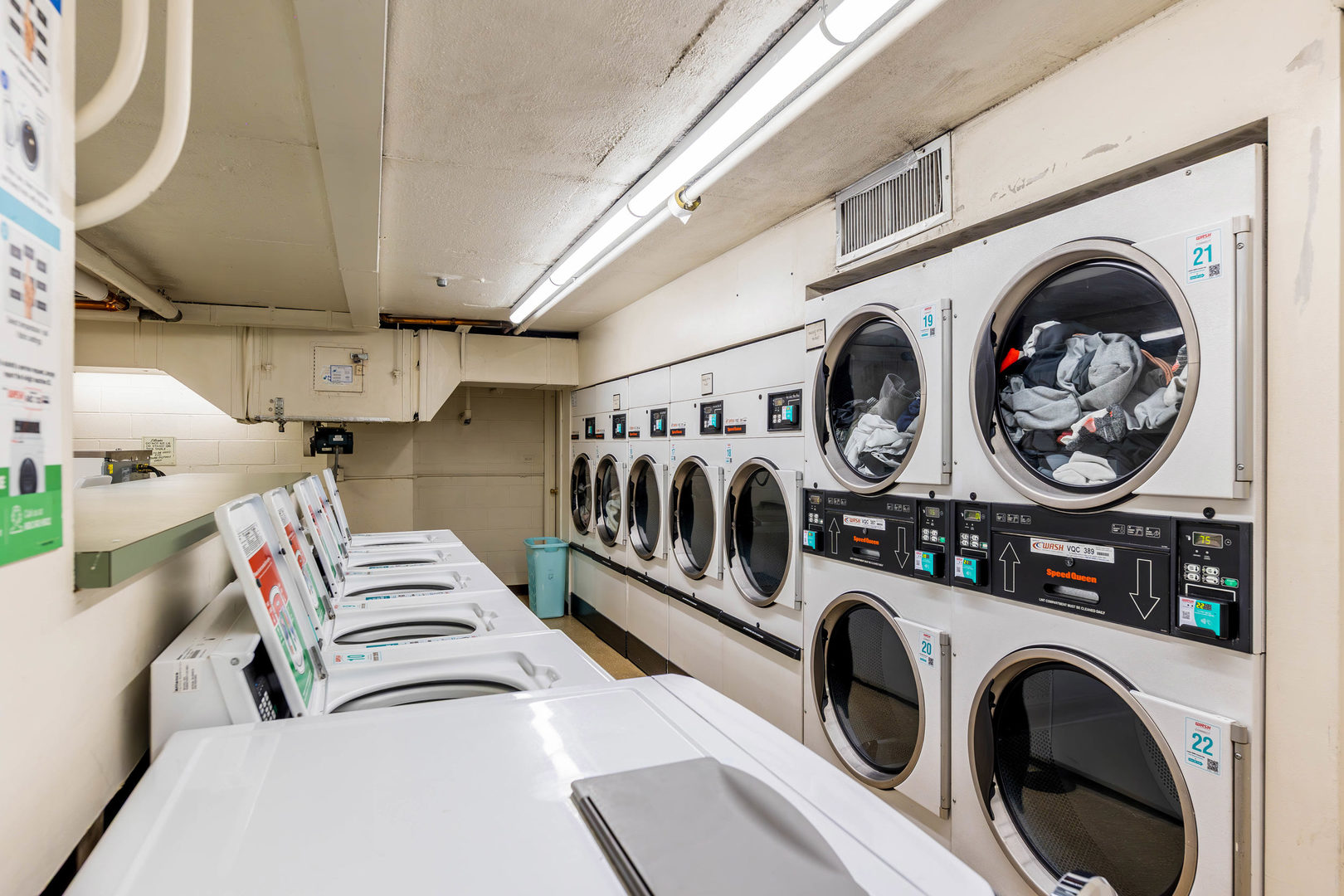 1 East Scott Street, Unit 2004 Chicago, IL 60610 - Photo 17 of 21