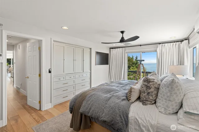 $1,749,000 | 5152 Sound Avenue, Everett, WA 98203