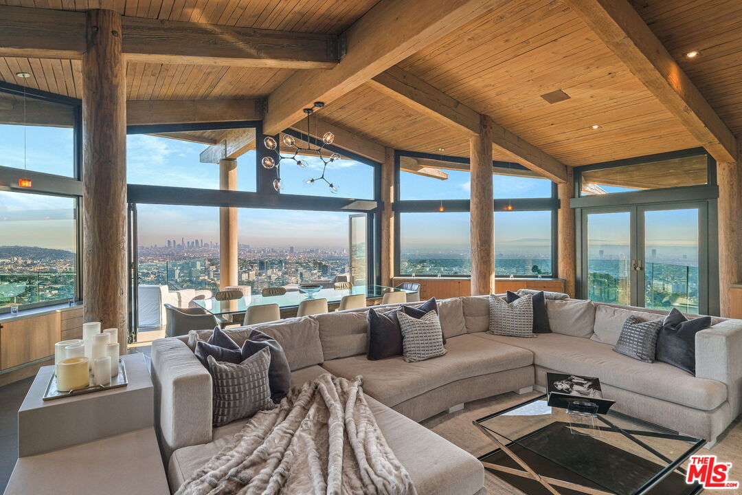 7000 Macapa Drive Los Angeles, CA 90068 - Photo 11 of 54