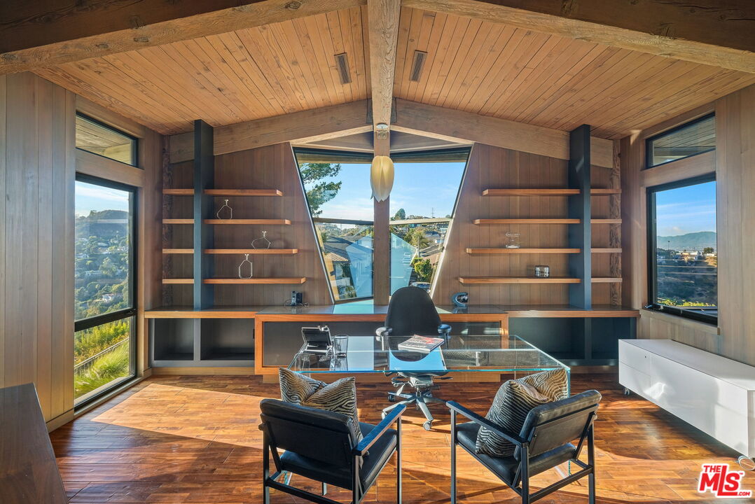 7000 Macapa Drive Los Angeles, CA 90068 - Photo 26 of 54