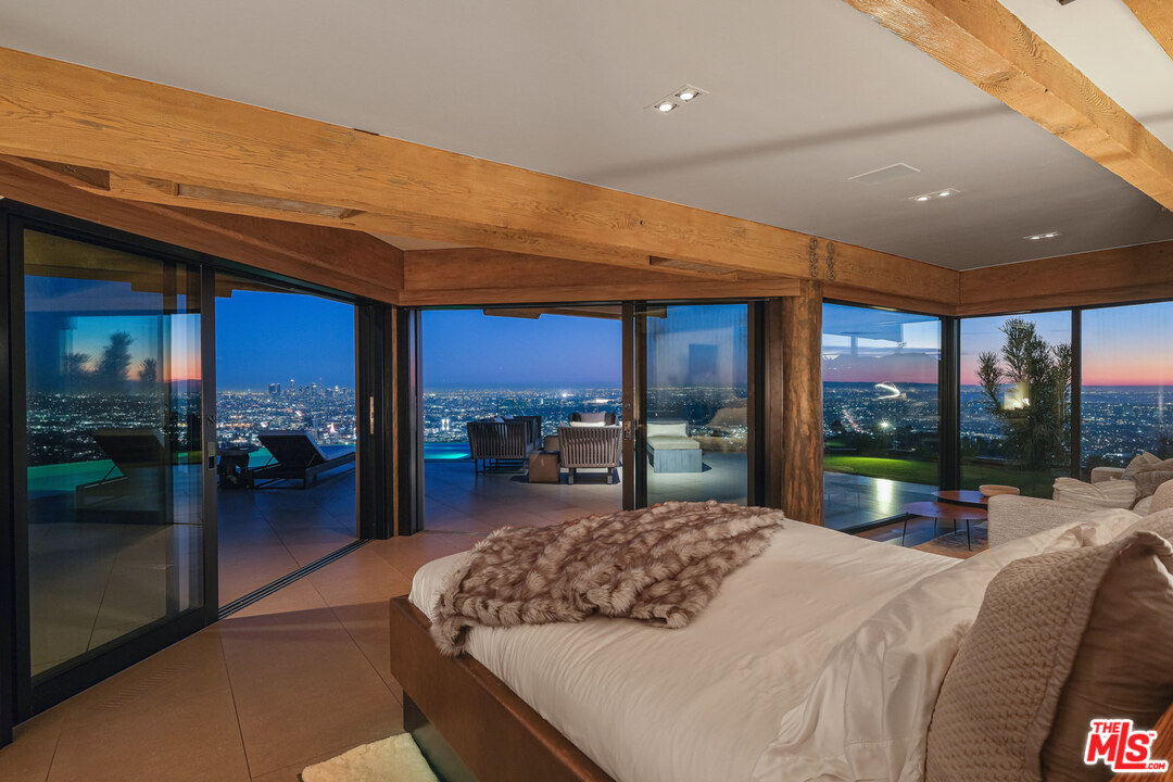 7000 Macapa Drive Los Angeles, CA 90068 - Photo 50 of 54