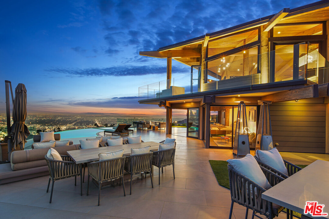 7000 Macapa Drive Los Angeles, CA 90068 - Photo 51 of 54