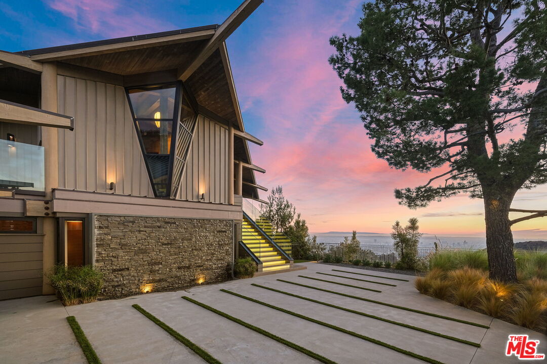 7000 Macapa Drive Los Angeles, CA 90068 - Photo 54 of 54