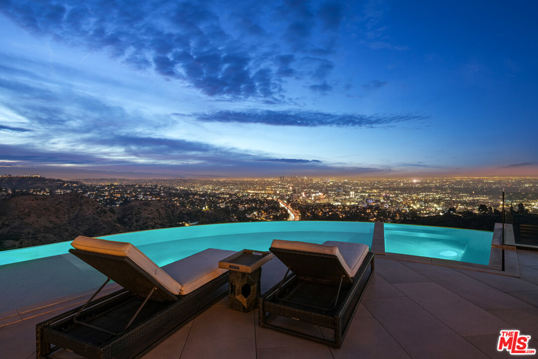 7000 Macapa Drive Los Angeles, CA 90068 - Photo 7 of 54