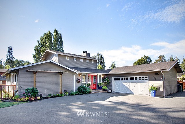 723 Caspers Street Edmonds, WA 98020 - Photo 1 of 21 Gallery Image 1