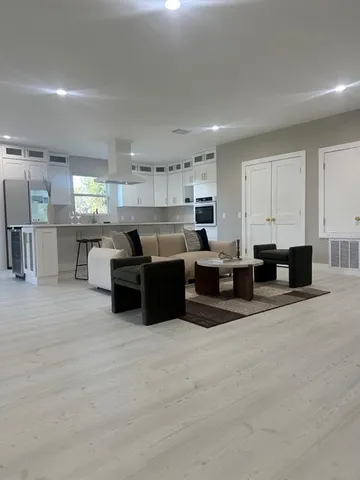 $650,000 | 731 South Missouri Avenue, Lakeland, FL 33815