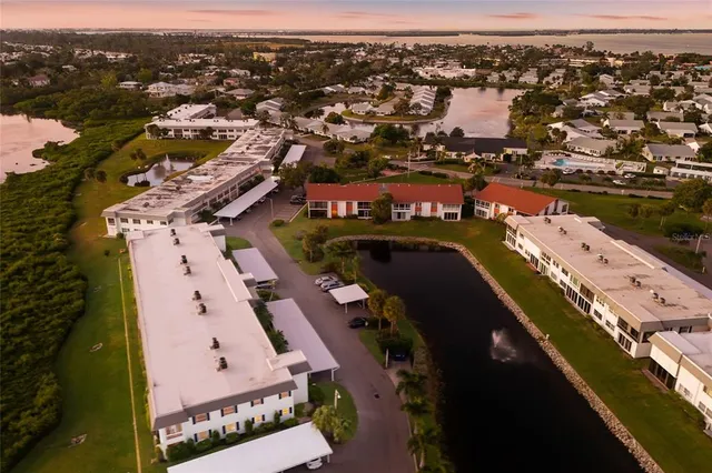 $339,000 | 4761 Independence Drive, Unit 4761, Bradenton, FL 34210