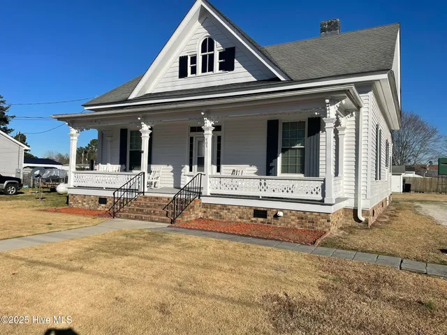 $237,500 | 405 East Center Street, Black Creek, NC 27813