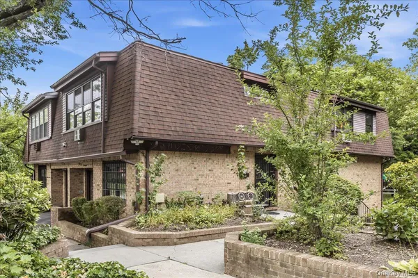 $1,388,000 | 61-17 231st Street, Unit 2 | Oakland Gardens